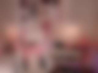 elara-vee's Live Sex Cam Show