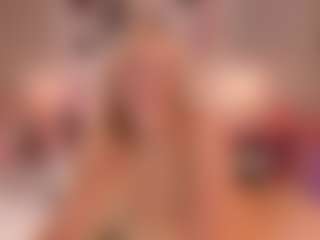 elara-vee's Live Sex Cam Show