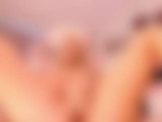 elara-vee's Live Sex Cam Show