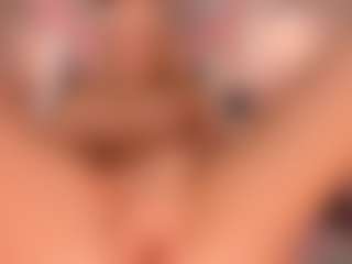 elara-vee's Live Sex Cam Show