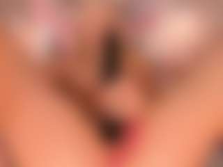 elara-vee's Live Sex Cam Show