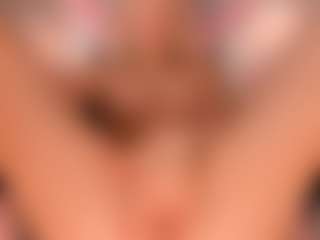 elara-vee's Live Sex Cam Show