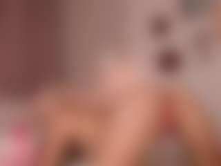elara-vee's Live Sex Cam Show