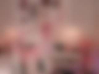 elara-vee's Live Sex Cam Show