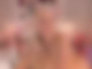 elara-vee's Live Sex Cam Show