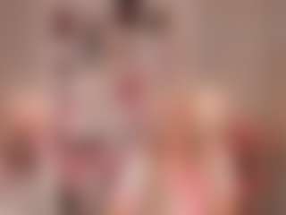 elara-vee's Live Sex Cam Show