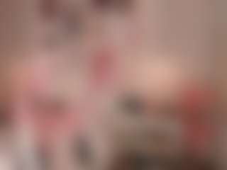 elara-vee's Live Sex Cam Show