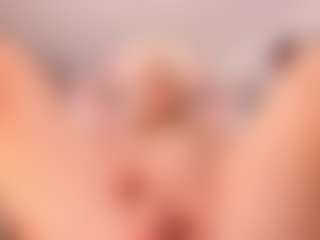 elara-vee's Live Sex Cam Show