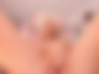 elara-vee's Live Sex Cam Show
