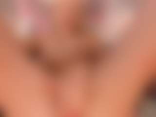 elara-vee's Live Sex Cam Show