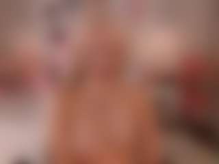 elara-vee's Live Sex Cam Show