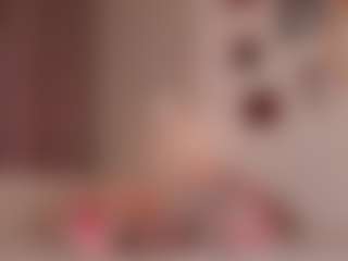 elara-vee's Live Sex Cam Show
