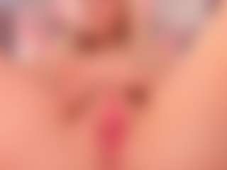 elara-vee's Live Sex Cam Show