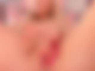 elara-vee's Live Sex Cam Show