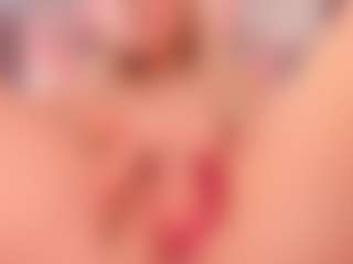 elara-vee's Live Sex Cam Show