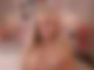 elara-vee's Live Sex Cam Show
