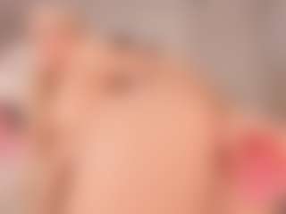 elara-vee's Live Sex Cam Show