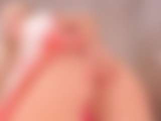 elara-vee's Live Sex Cam Show