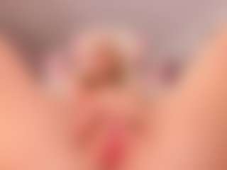 elara-vee's Live Sex Cam Show