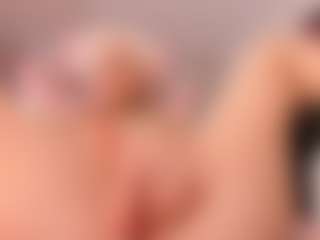 elara-vee's Live Sex Cam Show