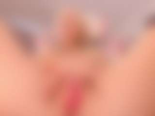 elara-vee's Live Sex Cam Show