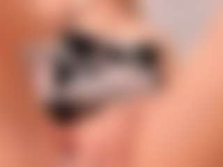 elara-vee's Live Sex Cam Show