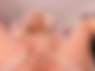 elara-vee's Live Sex Cam Show