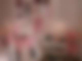 elara-vee's Live Sex Cam Show