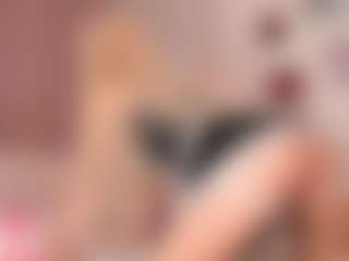 elara-vee's Live Sex Cam Show
