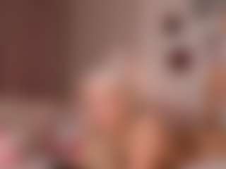 elara-vee's Live Sex Cam Show