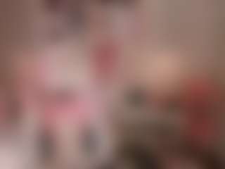 elara-vee's Live Sex Cam Show