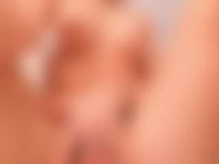 elara-vee's Live Sex Cam Show