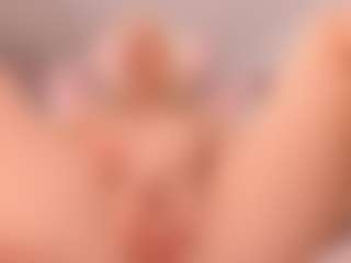 Live cam show with elara-vee - Camel Toe on https://playwithruby.com