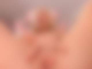 elara-vee's Live Sex Cam Show