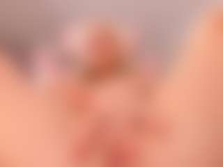 elara-vee's Live Sex Cam Show