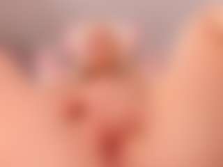 elara-vee's Live Sex Cam Show