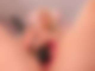 elara-vee's Live Sex Cam Show