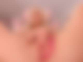 elara-vee's Live Sex Cam Show