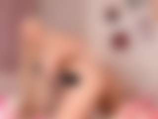 elara-vee's Live Sex Cam Show