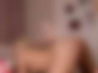 elara-vee's Live Sex Cam Show
