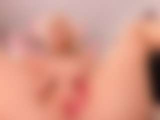 elara-vee's Live Sex Cam Show