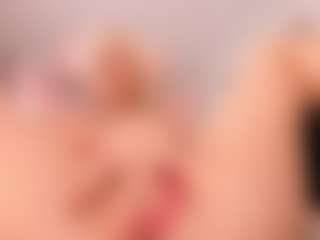 elara-vee's Live Sex Cam Show