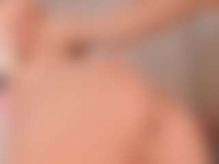 elara-vee's Live Sex Cam Show