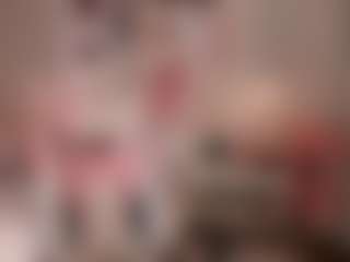 elara-vee's Live Sex Cam Show