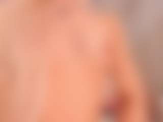 elara-vee's Live Sex Cam Show