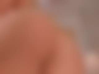 elara-vee's Live Sex Cam Show