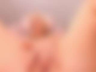 elara-vee's Live Sex Cam Show