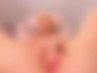 elara-vee's Live Sex Cam Show