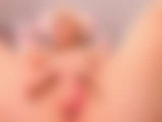 elara-vee's Live Sex Cam Show