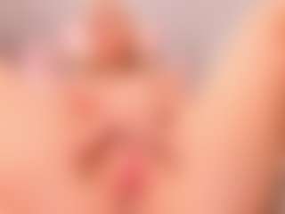 elara-vee's Live Sex Cam Show